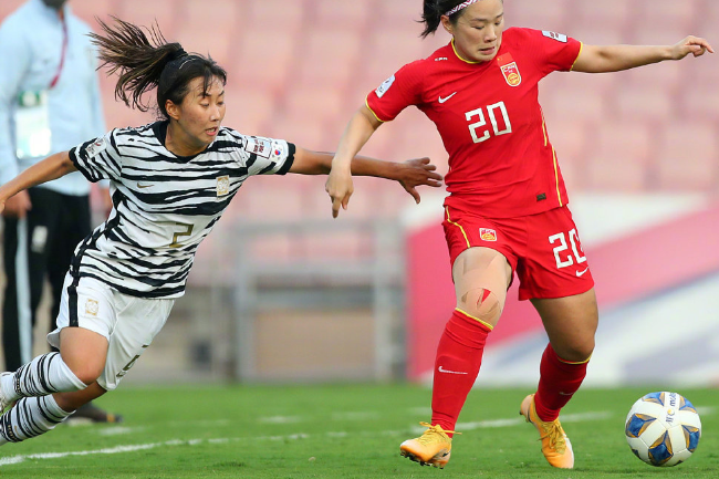 釜山亚运会女足半决赛：中国队击败主场作战的韩国队
