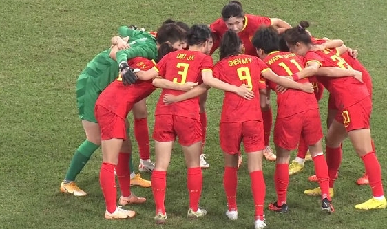 中国女足出线路再起悬念，亚运女足直播助力梦想实现