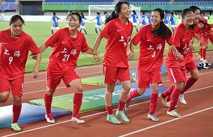 中国女足，一路崛起，挑战世界强队！