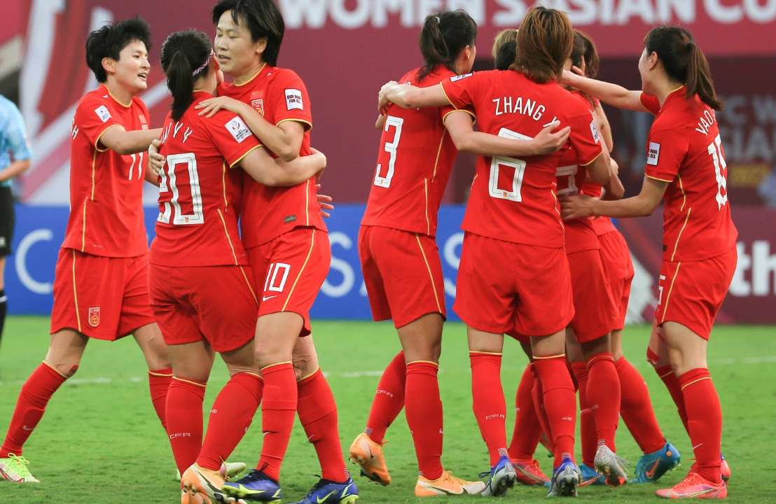 备受喜爱的女足队-韩国女足队，亚洲杯足球赛的关注焦点