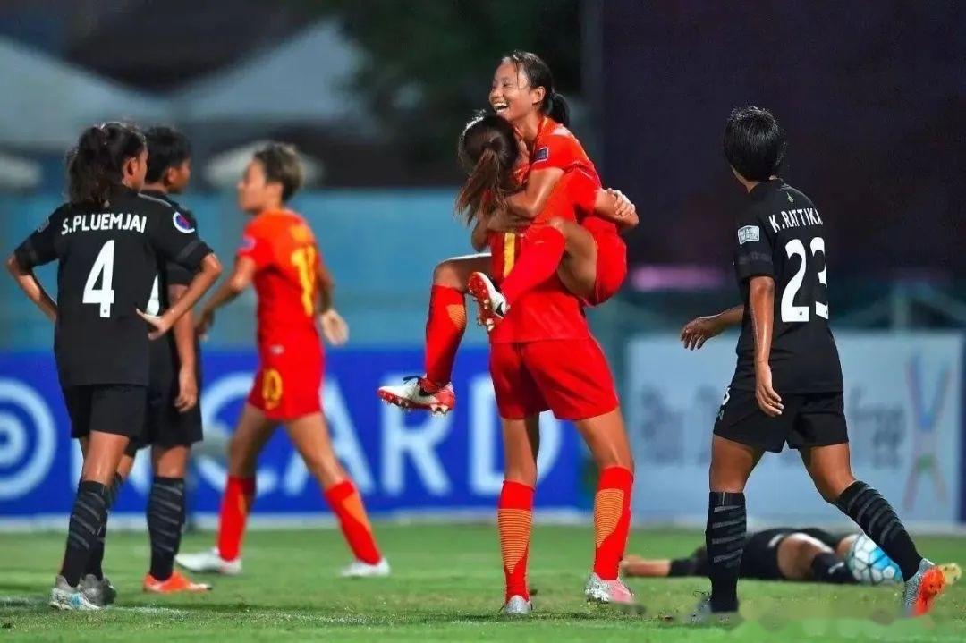 张琳艳的辉煌之路：中国女足亚运比赛的关键角色